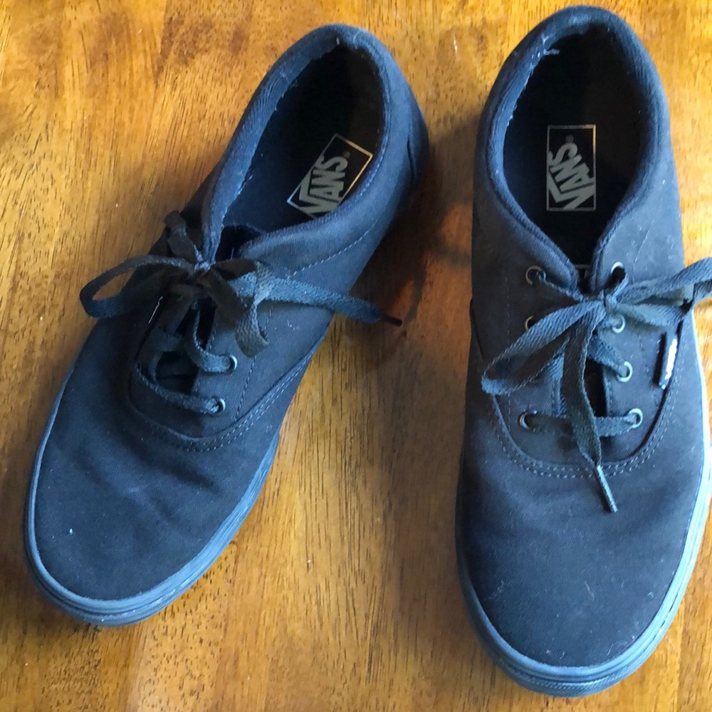 Authentic Black Vans Shoes Youth 6.5
